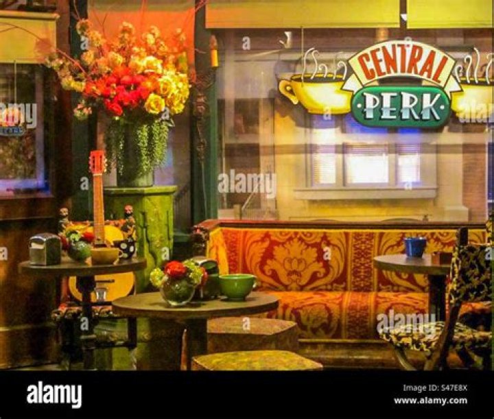 10 Things We've Never Understood About Central Perk