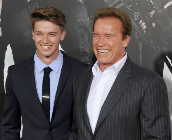 21 Celebrity Dads Who Are Nearly Identical to Their Sons Filmstars