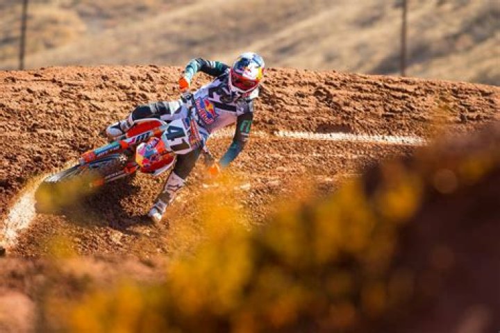 250 Words Thankful Dudes Racer X