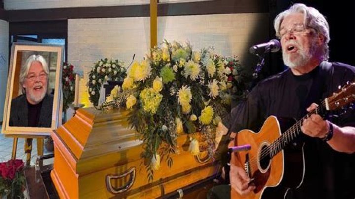 30 minutes ago/ Died playing guitar/ R.I.P 78yearold American singer