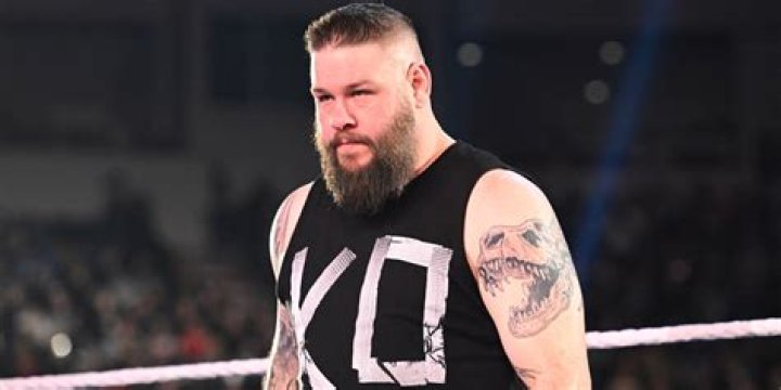 5 Reasons Why The Stunner Is Kevin Owens' Best Finisher (& 5 Why It's The Pop-Up Powerbomb)