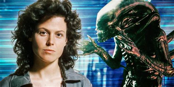 A composite image of Ripley with Newt and a Xenomorph