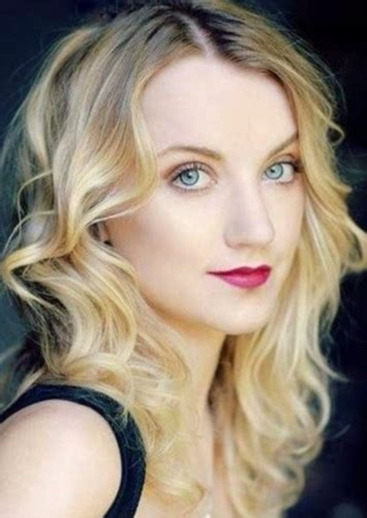 Actors (18+) who should play love interests of other actors