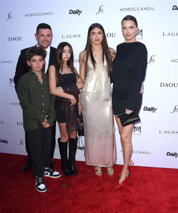 Adriana Lima's Daughter Valentina: A Glimpse Into Her Life