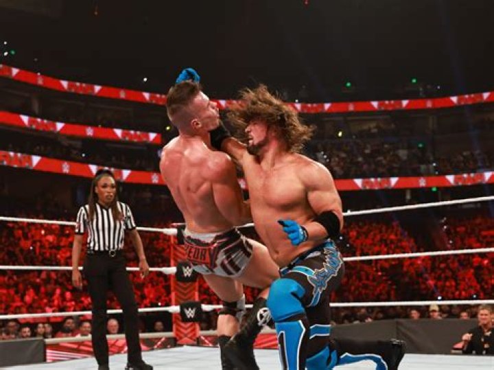 AJ Styles v Bobby Lashley SmackDown May 12, 2023 Cropped