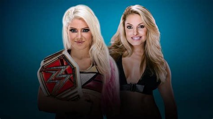 Alexa Bliss and Trish Stratus Cropped