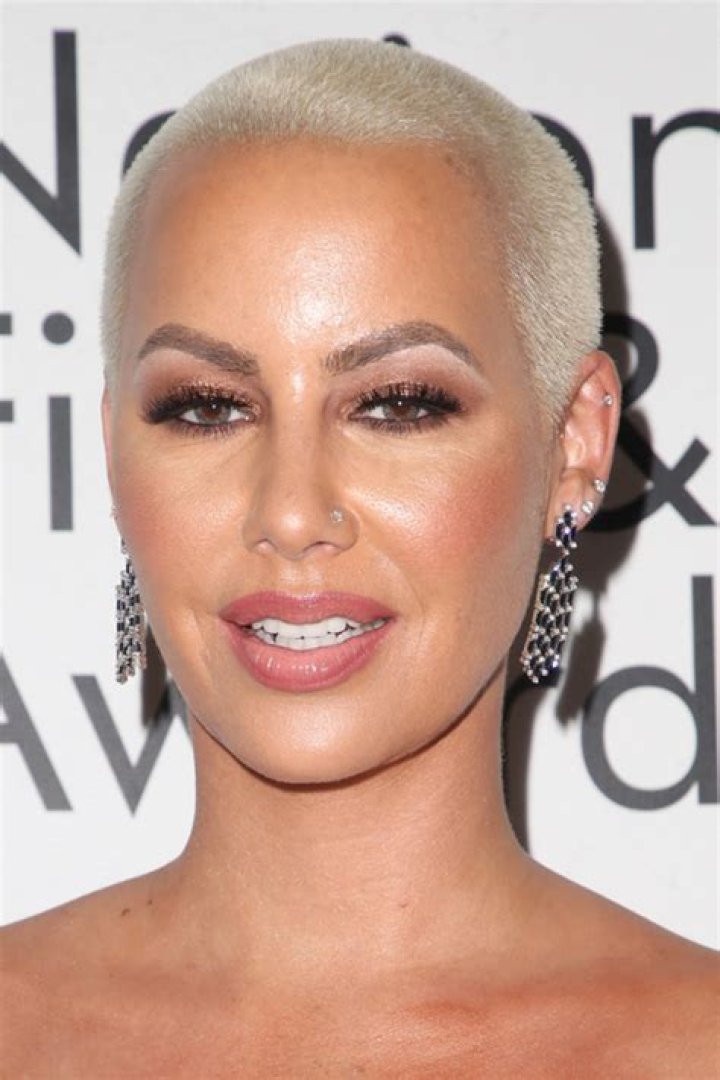 amber rose blonde buzz cut