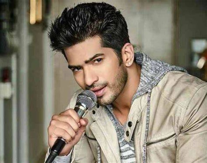 Amit Tandon Height, Affairs, Age, Net Worth, Bio and More