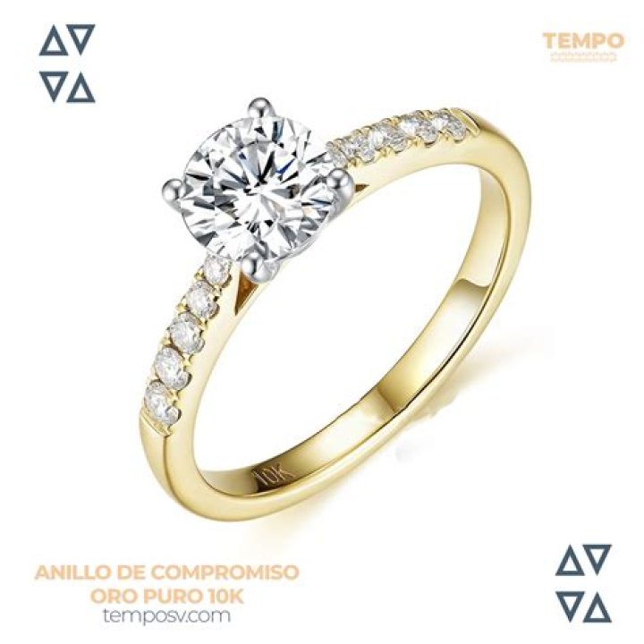 Anillo de compromiso con mi vm Cha Eun woo in 2023 Cute engagement
