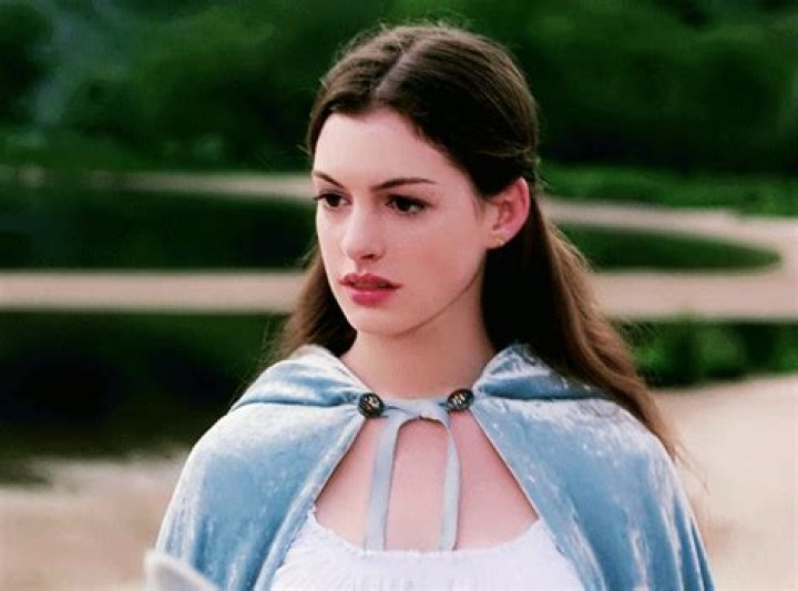Anne Hathaway in Ella Enchanted