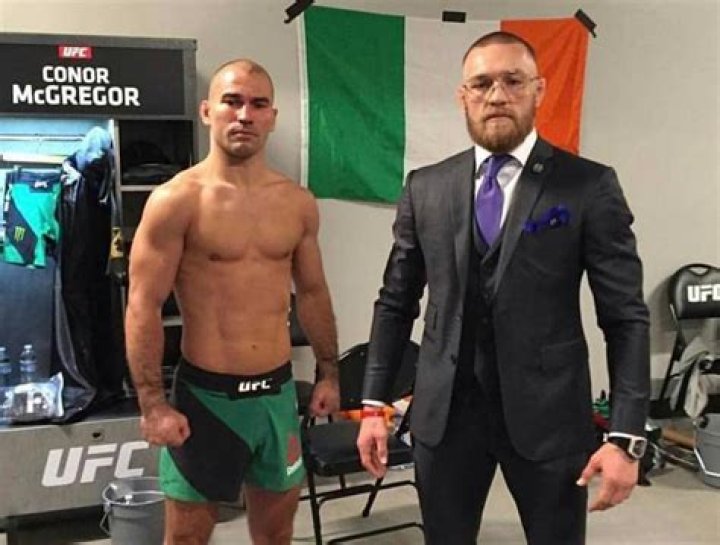 Artem Lobov Net Worth 2022: Closer Look at Salary & Endorsement Details of Conor
McGregor’s Training Partner
