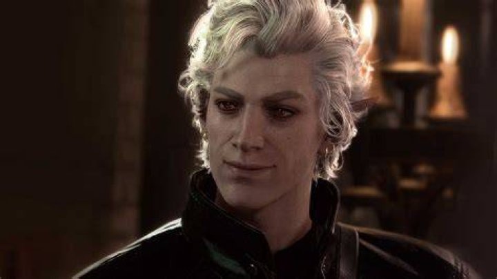 Astarion smiling in Baldur's Gate 3