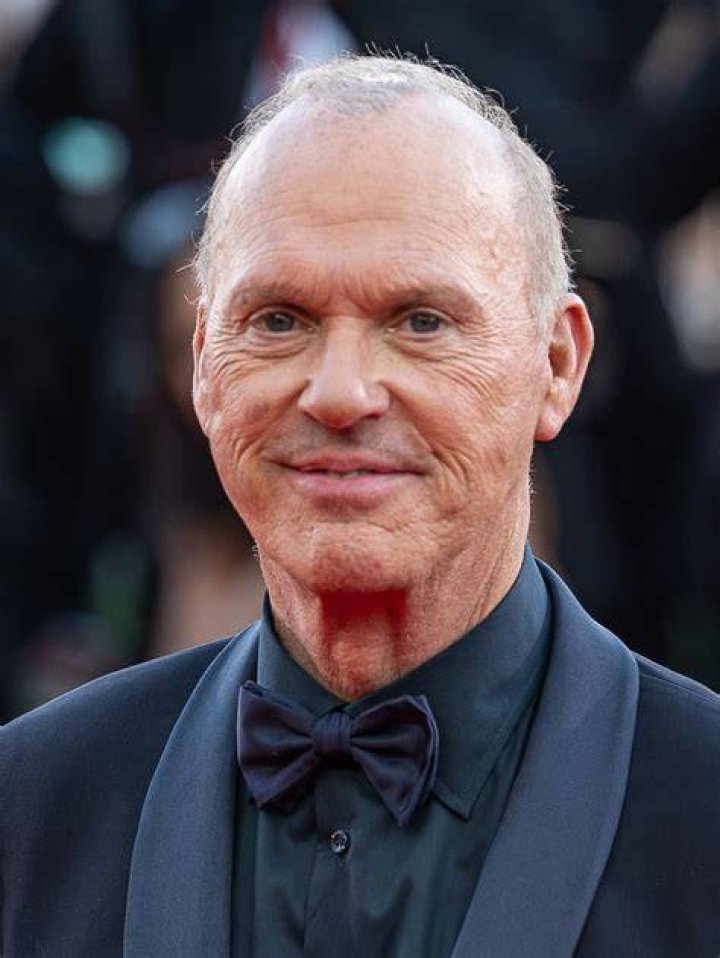 “Be Skinny and Not Workout”: 71-Year-Old Michael Keaton Once Revealed the Secret
Behind Still Perfectly Fitting in Batman Suit After 31 Years