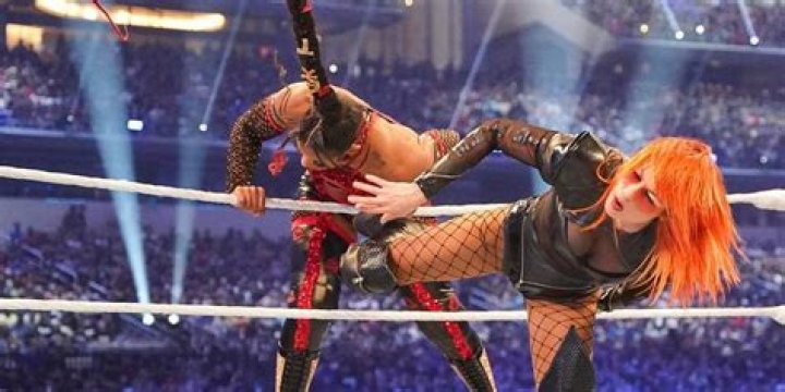 Becky Lynch kicks Bianca Belair 