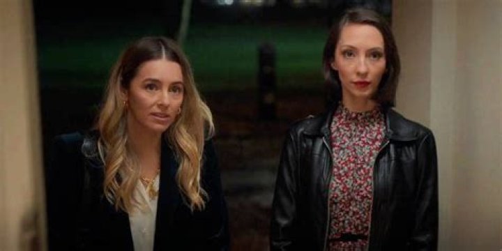 Bex and Ms. Kakes at Rebecca's door in Ted Lasso season 3