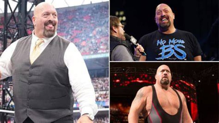 Big Show and Jericho face off in the ring