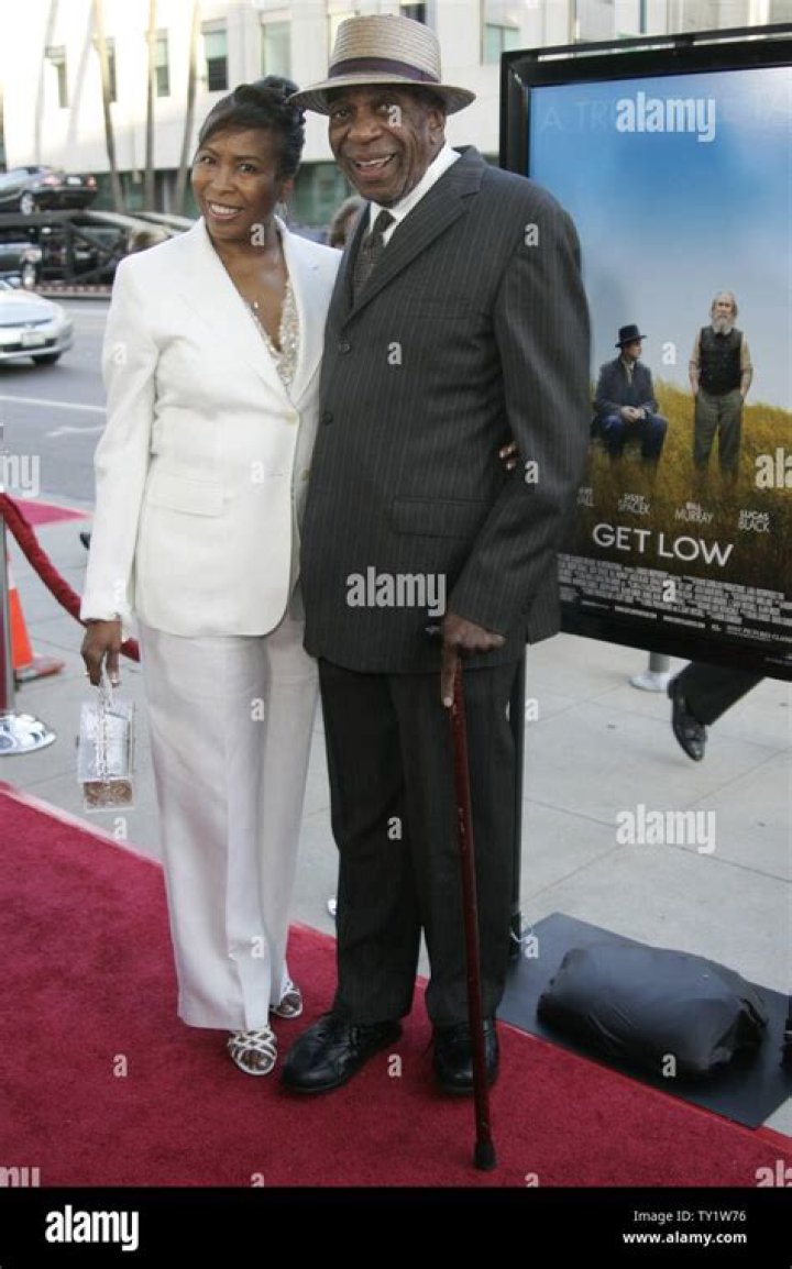 Bill Cobbs Wife