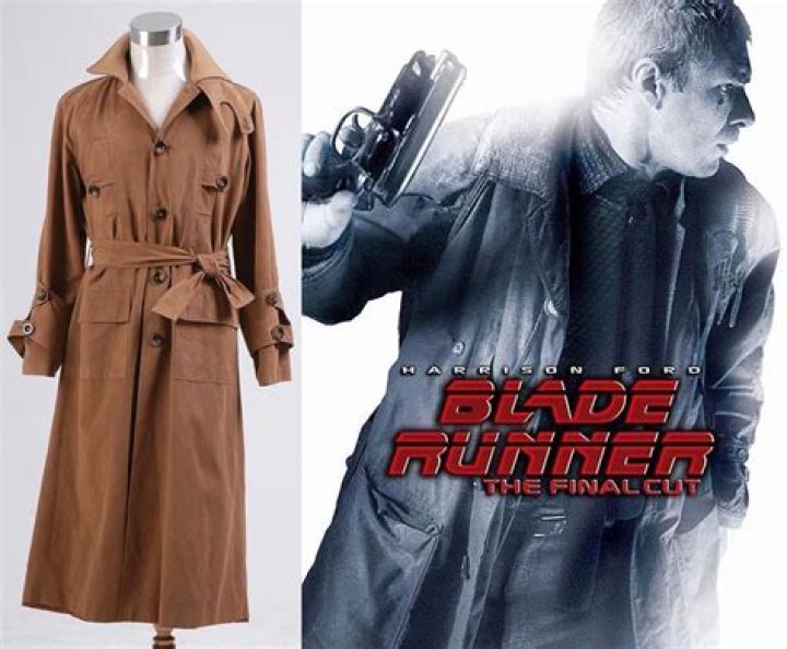 blade runner coat weapon