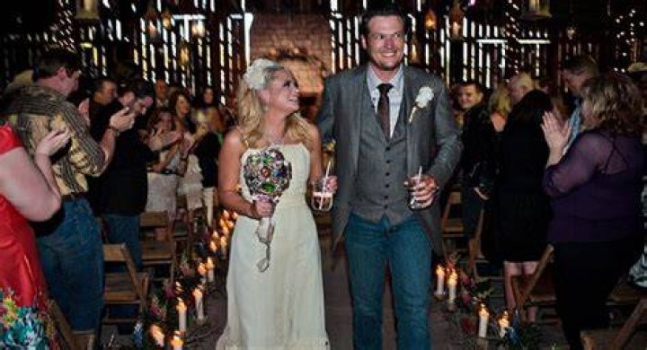 Blake Shelton And Miranda Lambert Wedding Pics: A Look Back At Their Special Day