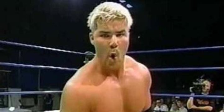 Bobby Roode 2003