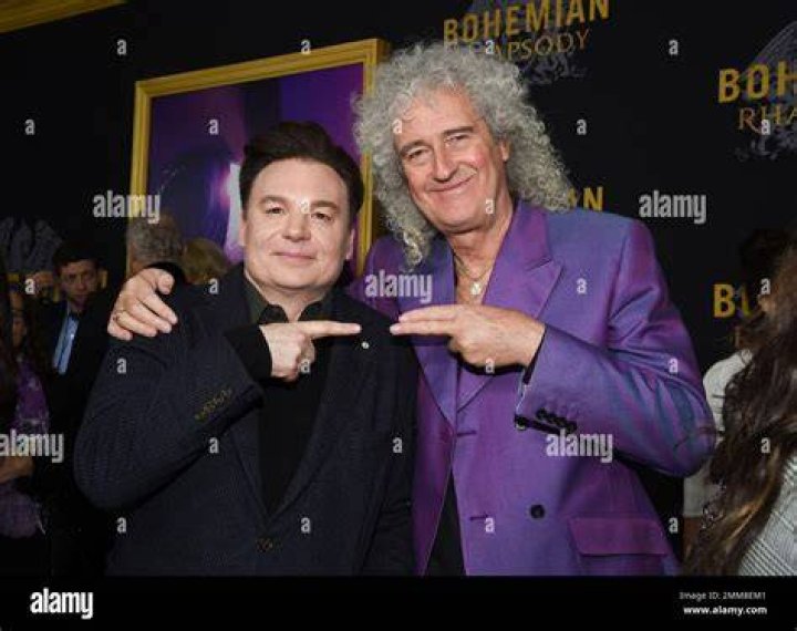 Bohemian Rhapsody's Mike Myers Cameo Was Cheesy (And Brilliant)