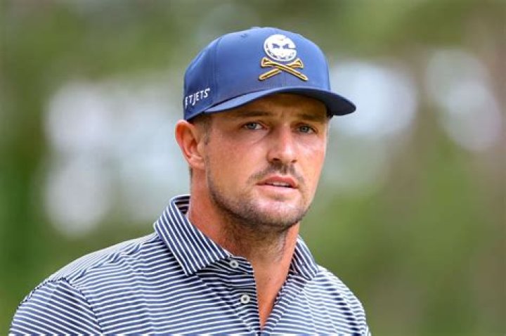 Brooks Koepka or Bryson DeChambeau: Who Can Bench Press More Weight?