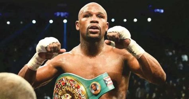 Bubba Wallace vs. Conor Daly Net Worth Comparison: Who Has the Richer NASCAR Driver, Floyd Mayweather or Michael Jordan?