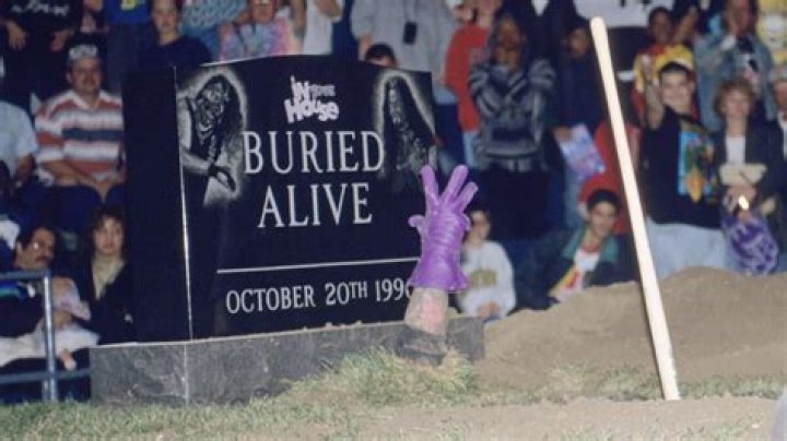 Buried Alive match Big Show Mankind