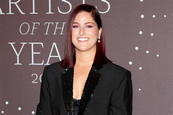 Cassadee Pope at the 2018 CMT Music Awards
