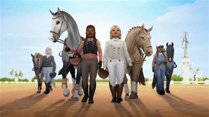 Characters riding horses in Star Stable Online