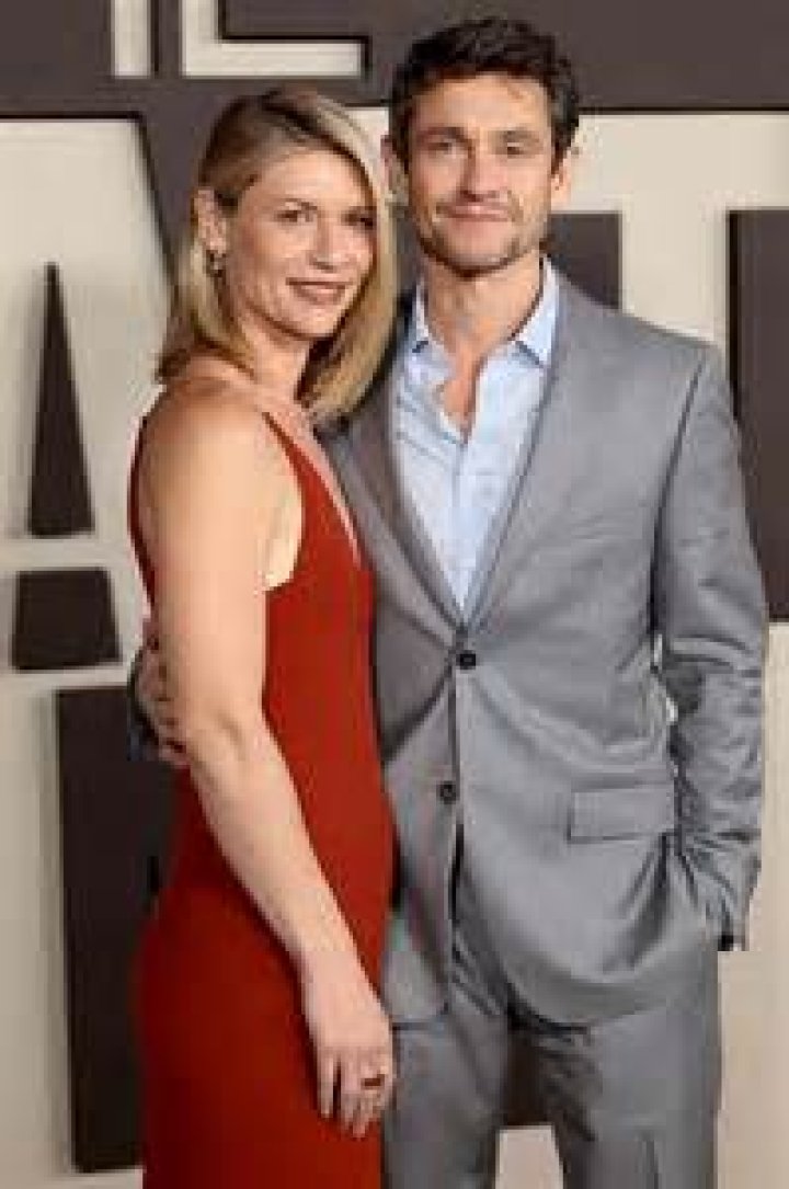 Claire Danes at the 2023 Golden Globes