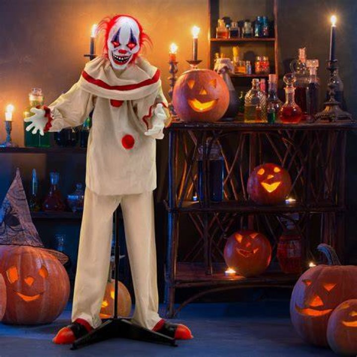 Clown from Gingerclown with glowing firey eyes.