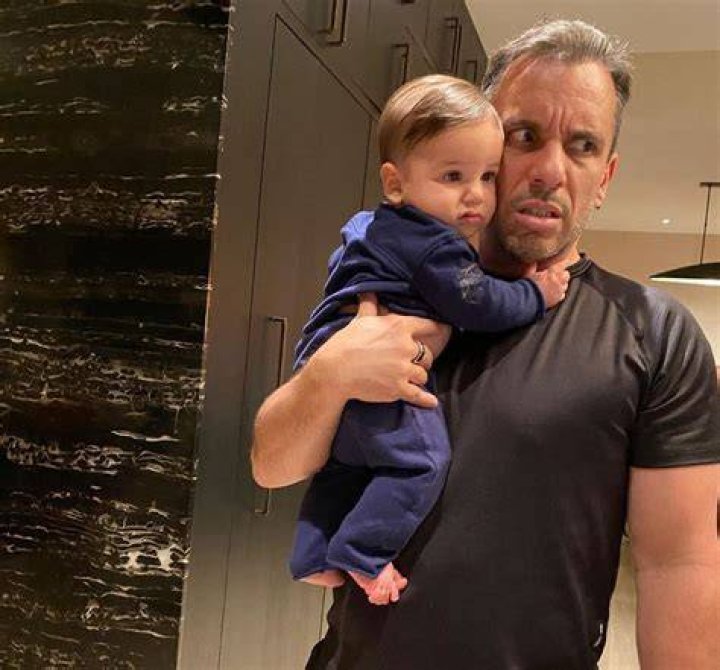 Comedian Sebastian Maniscalco Family Wife, Kids, Sister, Parents BHW