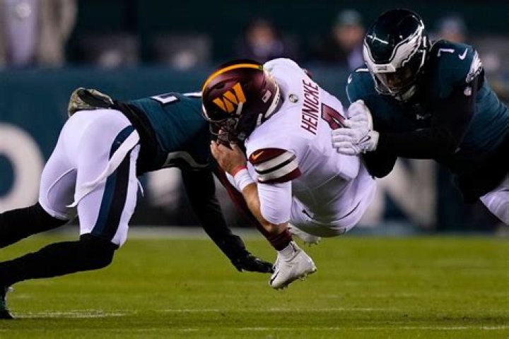 Commanders QB Taylor Heinicke Uses His $125,000 Win Bonus To Troll Eagles After
A Savage Win Against The Undefeated