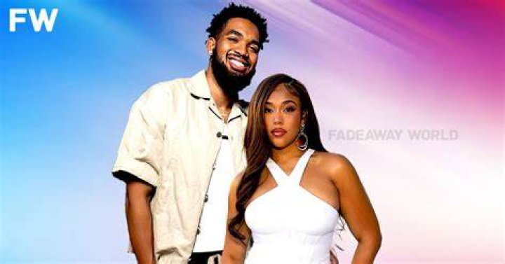 Contrary To Rumors, Jordyn Woods Is Not Engaged