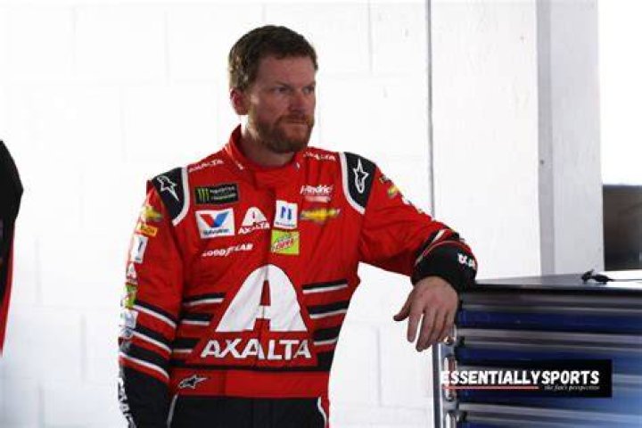 Controversy Pollutes Dale Earnhardt Jr’s Tri-Country Visit as 16-YO’s Katie
Hettinger & Caden Kvapil Spark Pit-Road Brawl