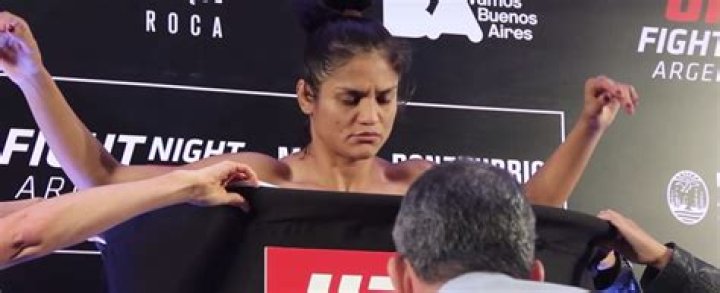 Cynthia Calvillo weight