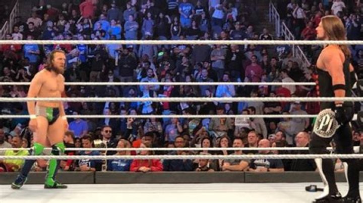 daniel bryan defeats aj styles for the wwe title 2018
