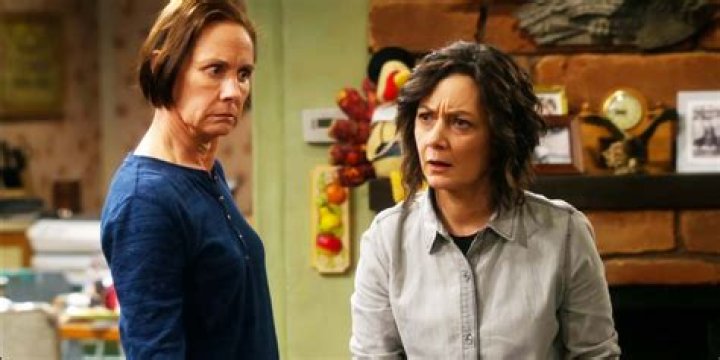 Darlene in The Conners season 5 episode 14
