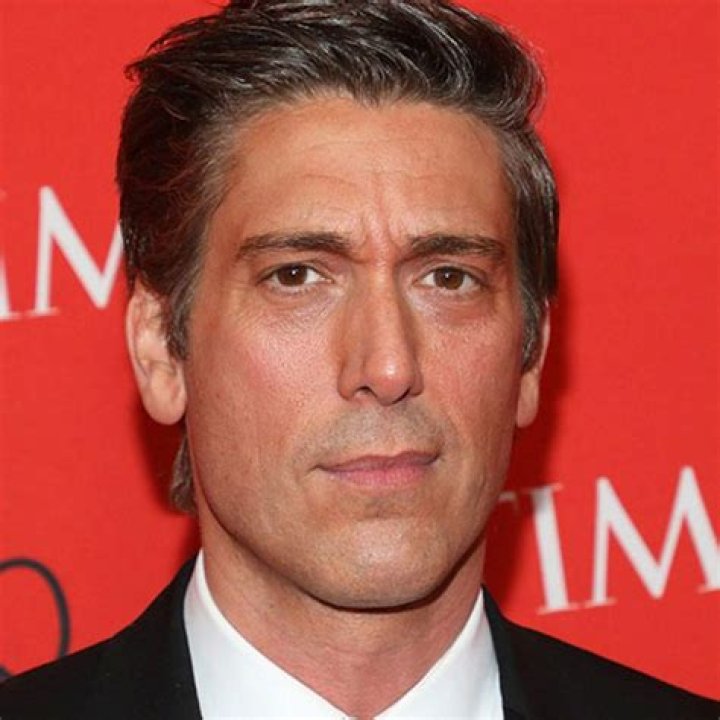 David Muir Bio (Journalist), Age, Height, Family, Wife, ABC News, Net