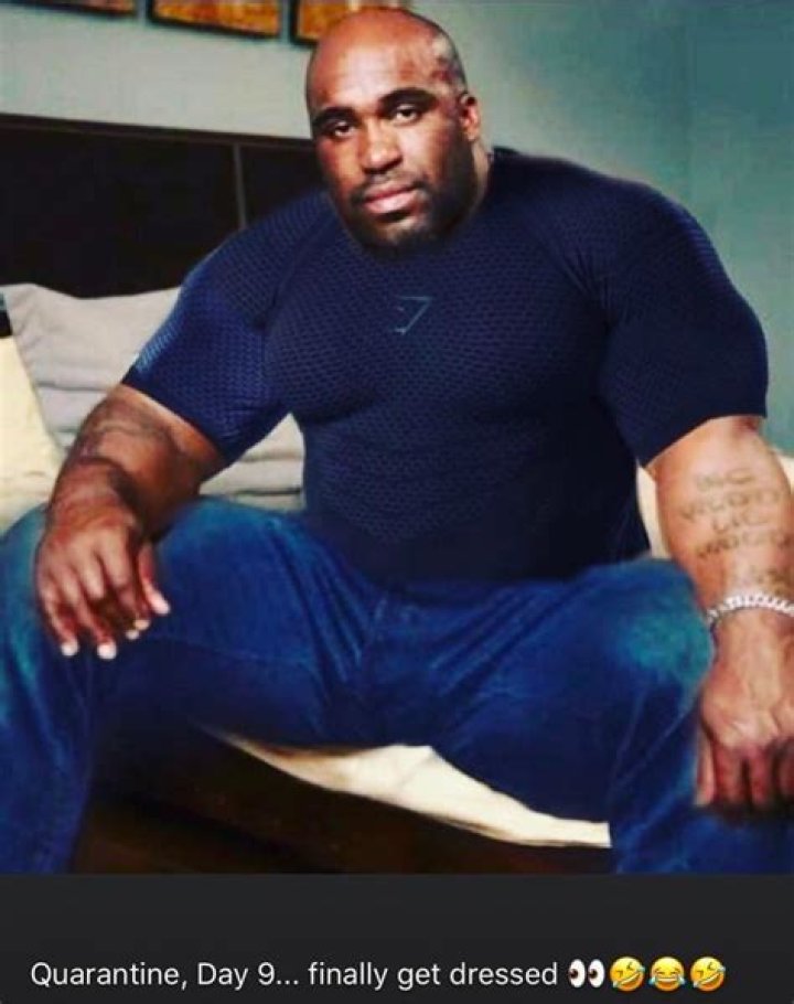 Day 9 Wood Sitting on a Bed / Barry Wood Know Your Meme