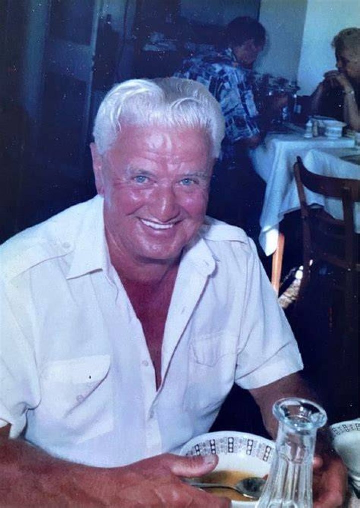 Dennis Coles, Obituary Funeral Guide