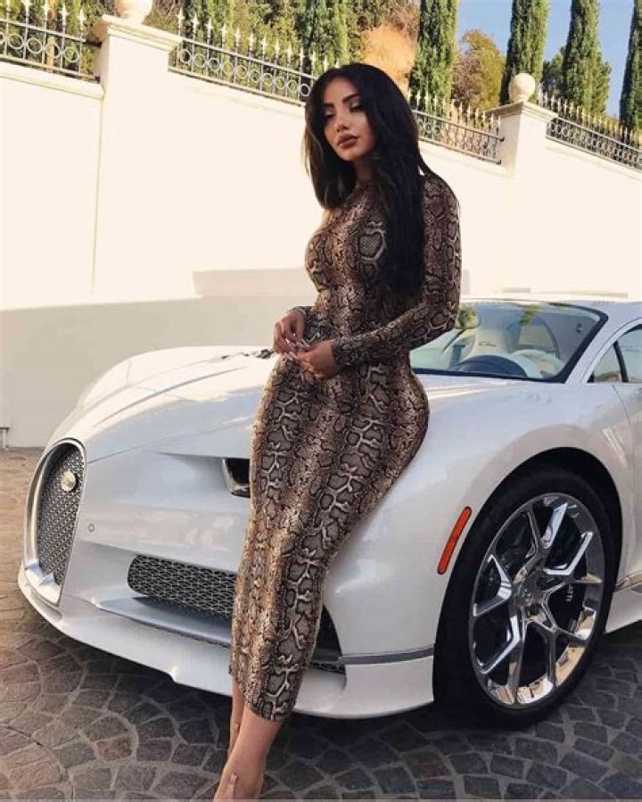 Deyana Mounira net worth