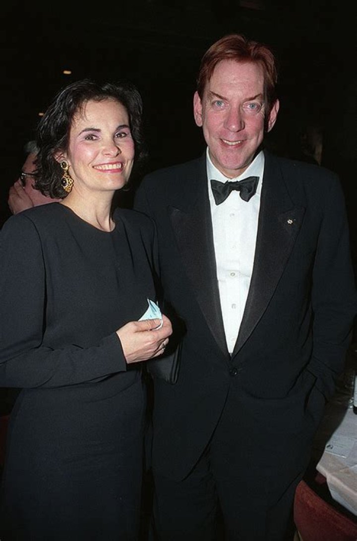 Donald Sutherland&rsquo;s Spouse Meet His Wife, Francine, Plus His 2