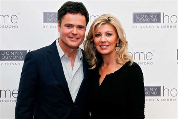 Donny Osmond Shares Photo With All 10 Grandkids and Wife Debbie