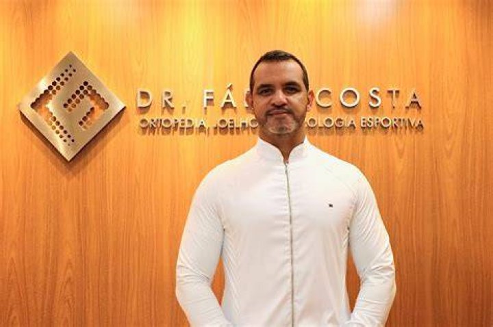 Dr Fabio Costa, left, with Bachelor of Advanced Science student Germain Tobar. Photo / Supplied