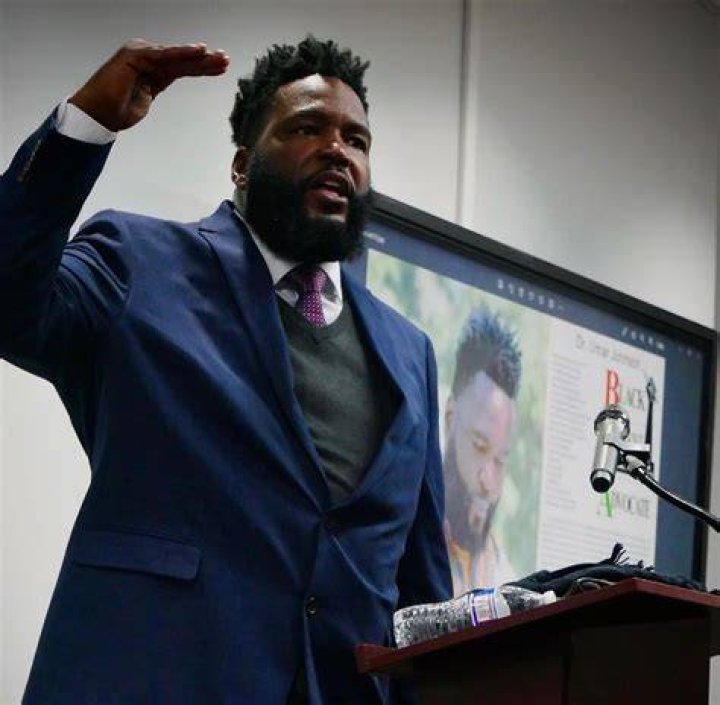 Dr Umar Johnson’s age Dr Umar Johnson’s age
