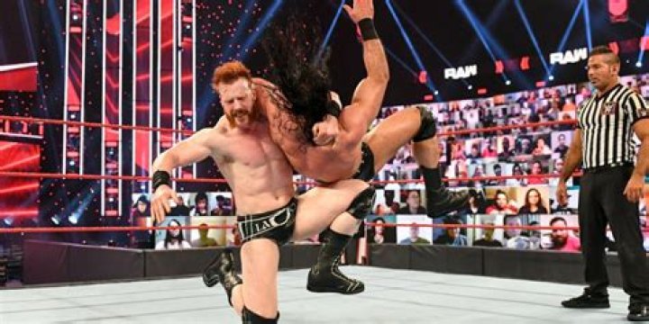 Drew McIntyre vs Sheamus on SmackDown