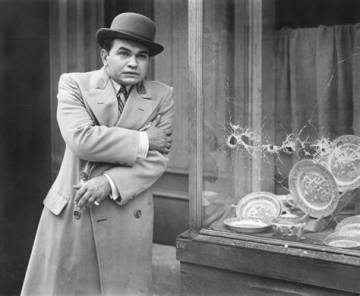 Edward G. Robinson in Little Caesar