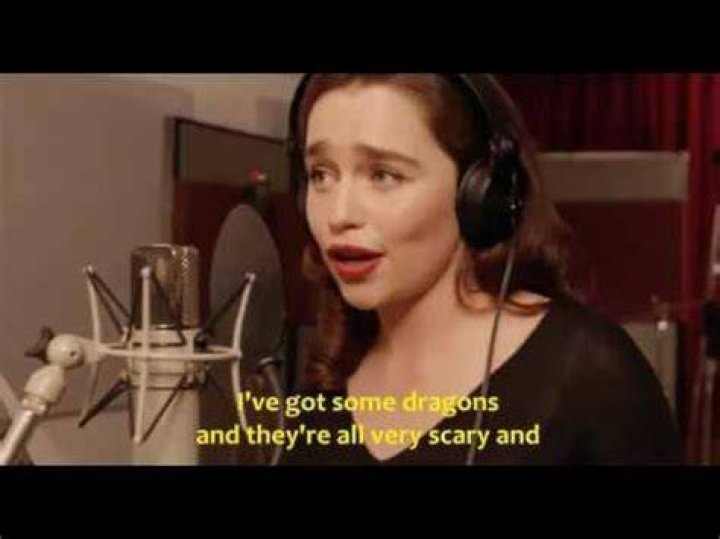 Emilia Clarke rapping